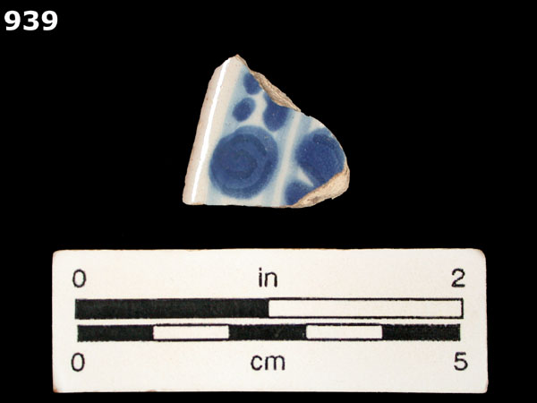 SAN AGUSTIN BLUE ON WHITE specimen 939 