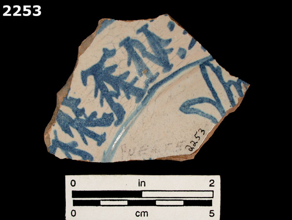 UNIDENTIFIED BLUE ON WHITE MAJOLICA, IBERIA specimen 2253 rear view