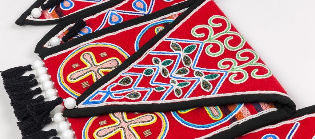 close up of the headily decorated front flap of a Seminole Shoulder bag