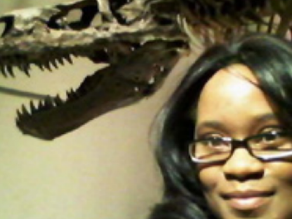 Tynessa's selfie with "Sue" at the FLMNH