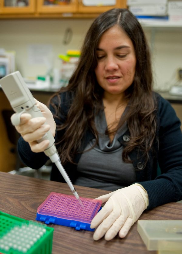 Marina Ascunce in lab