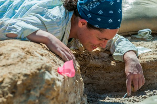 Natasha Vitek digging fossils