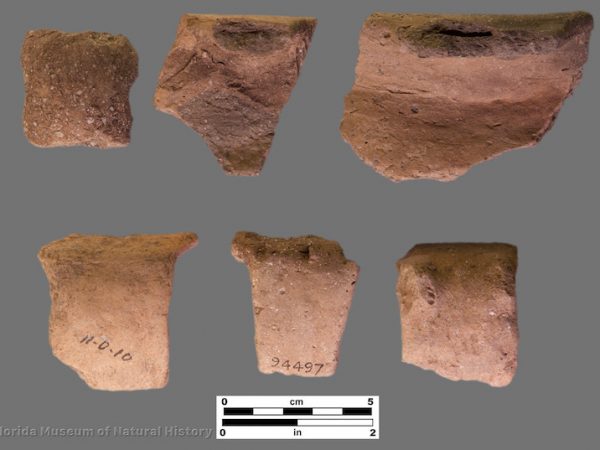 4 handles and two rims with handle attachment points