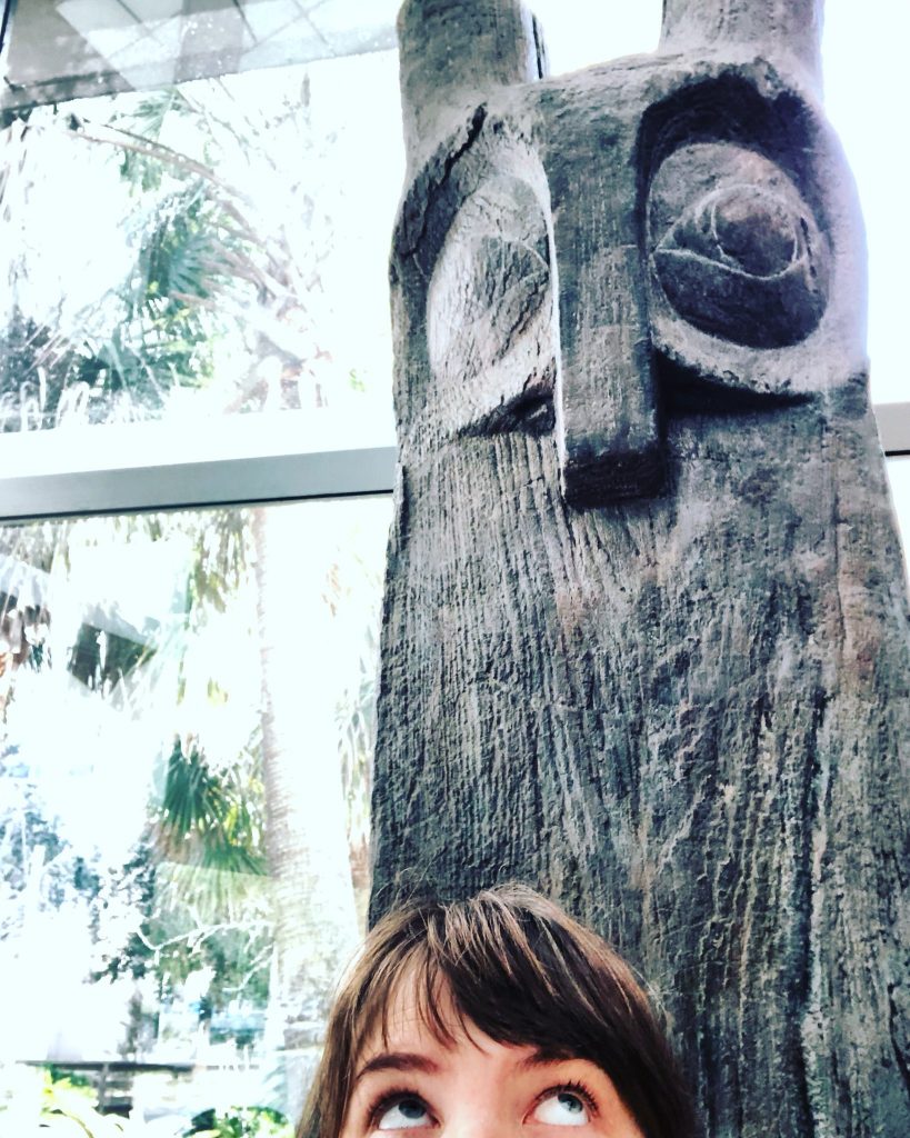 Chelsea selfie with wooden carving
