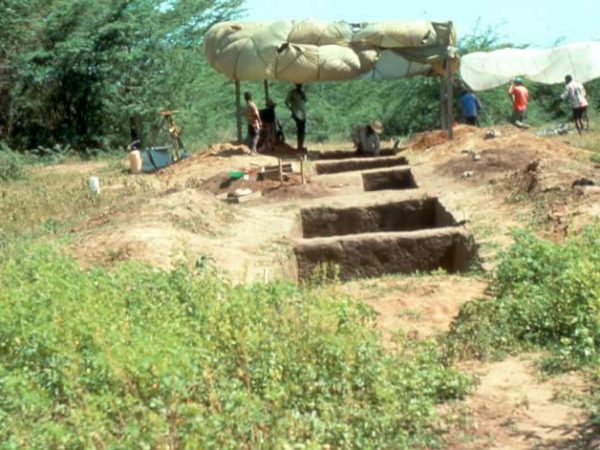 Excavation of the earth perimeter ridge