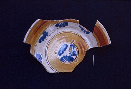 Abó Polychrome majolica plate