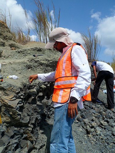 Jose Santiago Saez excavating along the Panama Canal, 2014.
