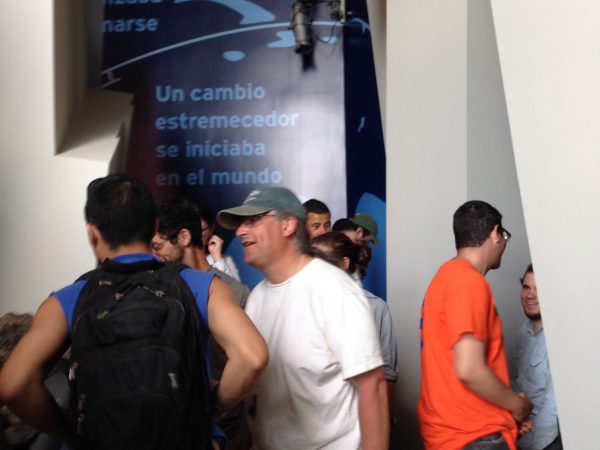 The Spring Break crew discuss the geology of the Isthmus of Panama as they walk through the “Building the Bridge” exhibit, which narrates the geological history of Panama. Photo © Dawn Mitchell.