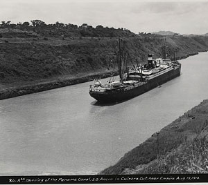 The SS Ancon, the first ship to traverse the Panama Canal. © Photo from the Panama Canal Collection, University of Florida