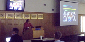 Jorge Pino presenting the travelling exhibit Wild Cats of Panama. © Photo by Luz Helena Oviedo.